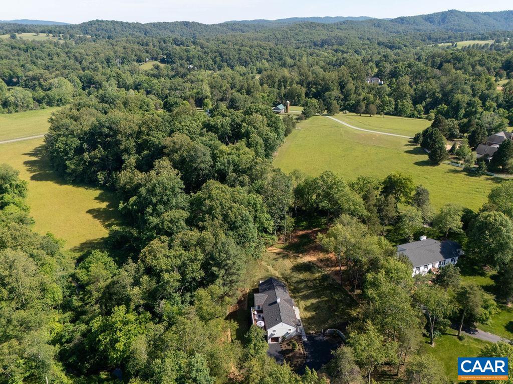 935 EMERSON DR, CHARLOTTESVILLE, Virginia 22901, 4 Bedrooms Bedrooms, ,3 BathroomsBathrooms,Residential,935 EMERSON DR,678182 MLS # 678182 935 EMERSON DR, CHARLOTTESVILLE, Virginia 22901, 4 Bedrooms Bedrooms, ,3 BathroomsBathrooms,Residential,935 EMERSON DR,678182 MLS # 678182