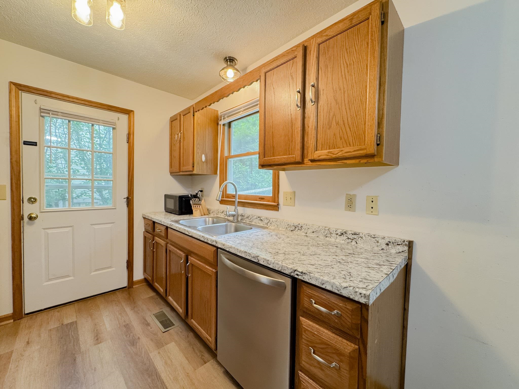 319 WESTWOOD BLVD, STAUNTON, Virginia 24401, 3 Bedrooms Bedrooms, ,2 BathroomsBathrooms,Residential,319 WESTWOOD BLVD,678236 MLS # 678236 319 WESTWOOD BLVD, STAUNTON, Virginia 24401, 3 Bedrooms Bedrooms, ,2 BathroomsBathrooms,Residential,319 WESTWOOD BLVD,678236 MLS # 678236
