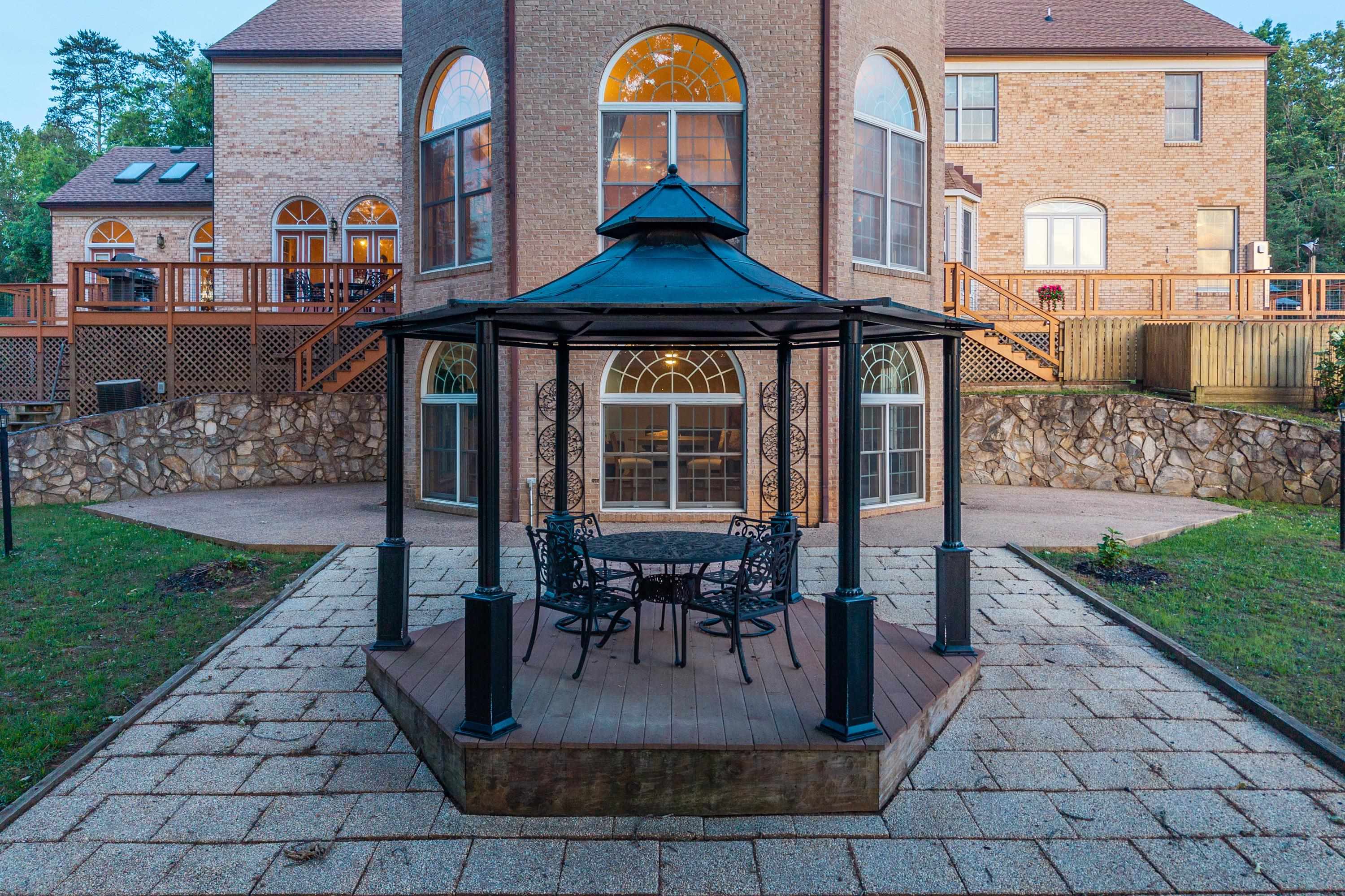 1636 MILTON RD, CHARLOTTESVILLE, Virginia 22902, 7 Bedrooms Bedrooms, ,5 BathroomsBathrooms,Residential,1636 MILTON RD,678242 MLS # 678242 1636 MILTON RD, CHARLOTTESVILLE, Virginia 22902, 7 Bedrooms Bedrooms, ,5 BathroomsBathrooms,Residential,1636 MILTON RD,678242 MLS # 678242