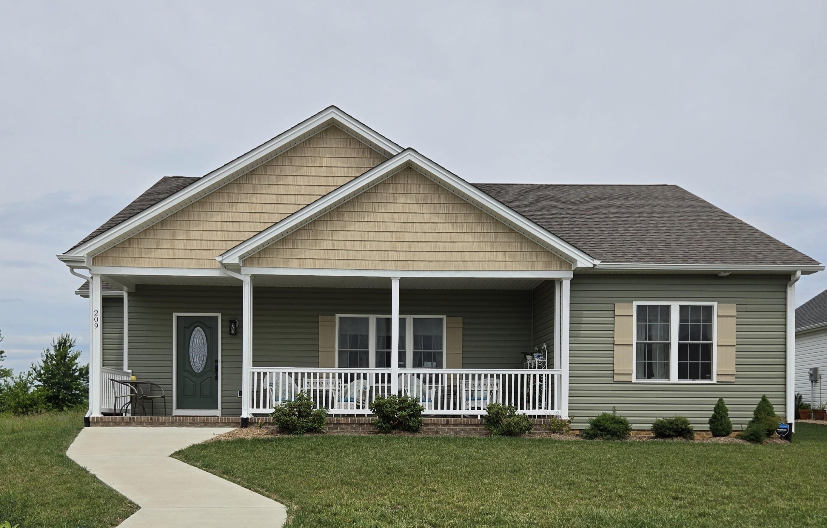 209 STONE DR, STUARTS DRAFT, Virginia 24477, 3 Bedrooms Bedrooms, ,2 BathroomsBathrooms,Residential,209 Stone Dr. Stuarts Draft VA. 24477 I-64 to exi,209 STONE DR,678248 MLS # 678248