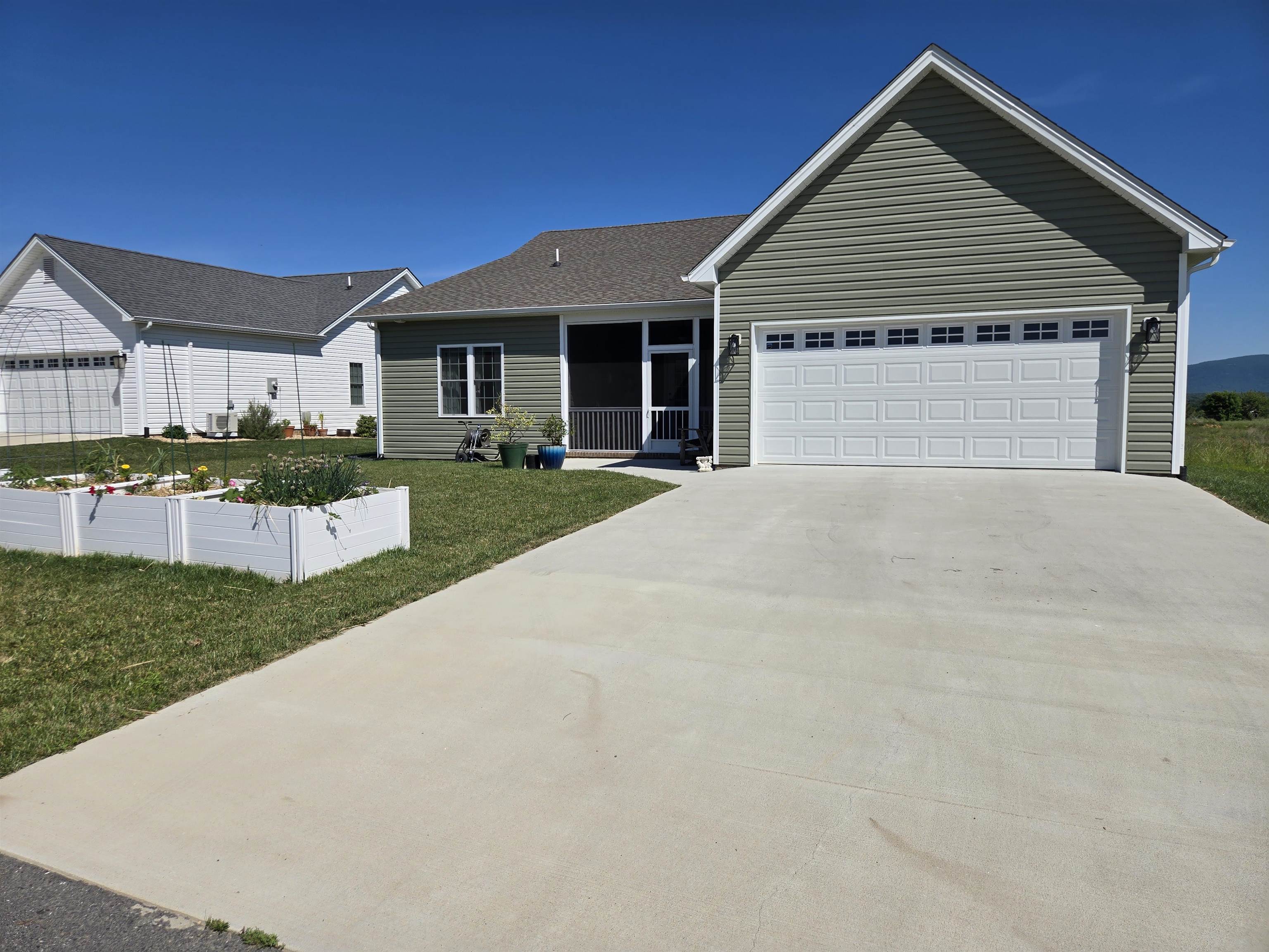 209 STONE DR, STUARTS DRAFT, Virginia 24477, 3 Bedrooms Bedrooms, ,2 BathroomsBathrooms,Residential,209 Stone Dr. Stuarts Draft VA. 24477 I-64 to exi,209 STONE DR,678248 MLS # 678248 209 STONE DR, STUARTS DRAFT, Virginia 24477, 3 Bedrooms Bedrooms, ,2 BathroomsBathrooms,Residential,209 Stone Dr. Stuarts Draft VA. 24477 I-64 to exi,209 STONE DR,678248 MLS # 678248