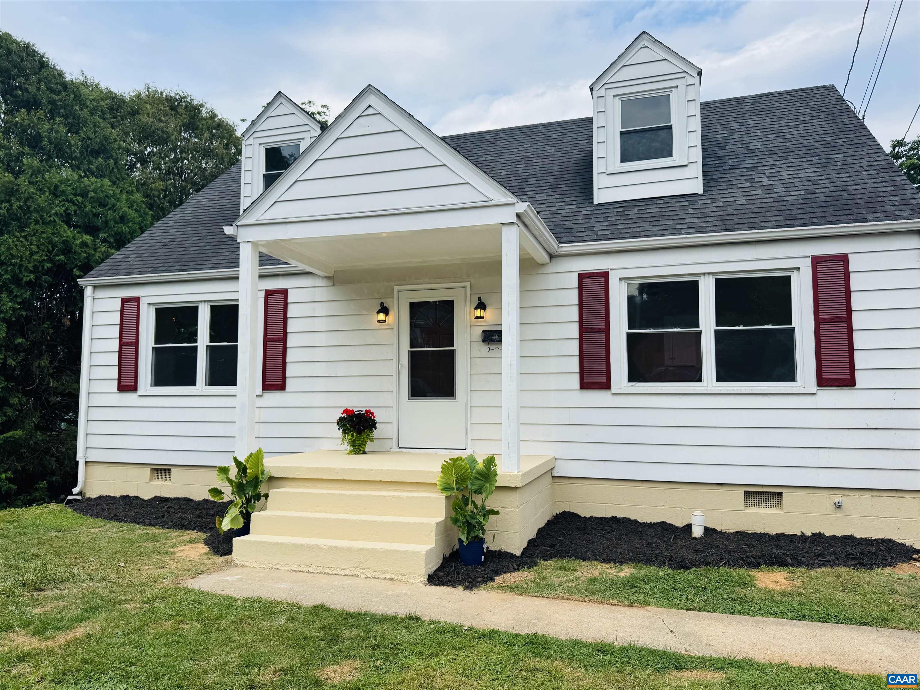 1607 SKYMONT CR, STAUNTON, Virginia 24401, 4 Bedrooms Bedrooms, ,1 BathroomBathrooms,Residential,Renovated cutie!,1607 SKYMONT CR,678250 MLS # 678250 1607 SKYMONT CR, STAUNTON, Virginia 24401, 4 Bedrooms Bedrooms, ,1 BathroomBathrooms,Residential,Renovated cutie!,1607 SKYMONT CR,678250 MLS # 678250