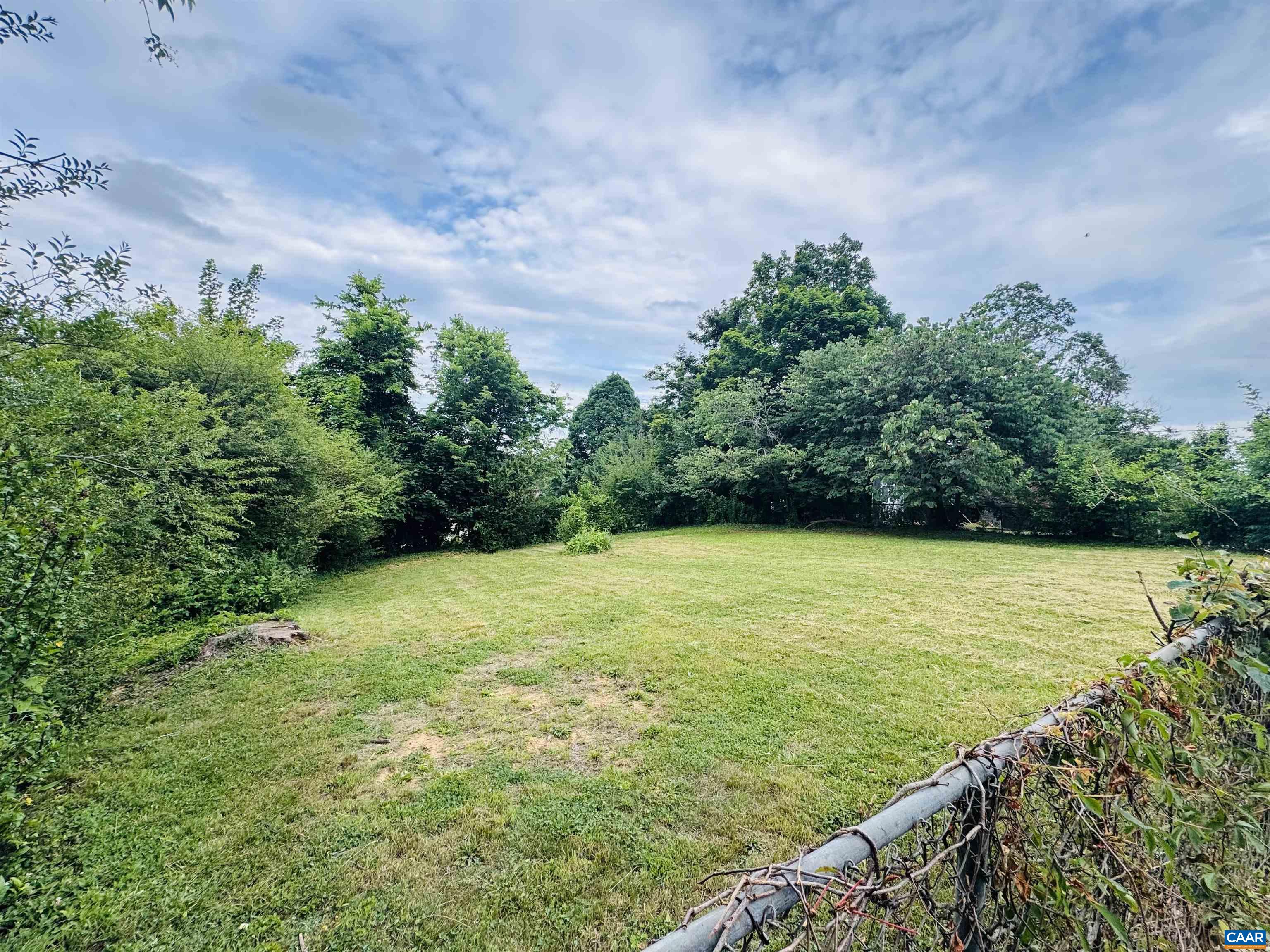 1607 SKYMONT CR, STAUNTON, Virginia 24401, 4 Bedrooms Bedrooms, ,1 BathroomBathrooms,Residential,Renovated cutie!,1607 SKYMONT CR,678250 MLS # 678250 1607 SKYMONT CR, STAUNTON, Virginia 24401, 4 Bedrooms Bedrooms, ,1 BathroomBathrooms,Residential,Renovated cutie!,1607 SKYMONT CR,678250 MLS # 678250