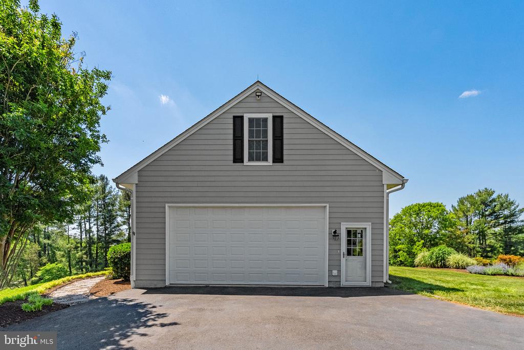 6272 BLACKWELL RD, WARRENTON, Virginia 20187, 6 Bedrooms Bedrooms, ,5 BathroomsBathrooms,Residential,6272 BLACKWELL RD,VAFQ2022178 MLS # VAFQ2022178 6272 BLACKWELL RD, WARRENTON, Virginia 20187, 6 Bedrooms Bedrooms, ,5 BathroomsBathrooms,Residential,6272 BLACKWELL RD,VAFQ2022178 MLS # VAFQ2022178