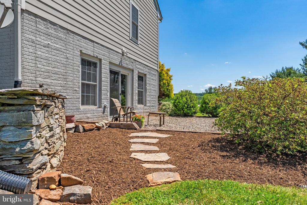 6272 BLACKWELL RD, WARRENTON, Virginia 20187, 6 Bedrooms Bedrooms, ,5 BathroomsBathrooms,Residential,6272 BLACKWELL RD,VAFQ2022178 MLS # VAFQ2022178 6272 BLACKWELL RD, WARRENTON, Virginia 20187, 6 Bedrooms Bedrooms, ,5 BathroomsBathrooms,Residential,6272 BLACKWELL RD,VAFQ2022178 MLS # VAFQ2022178