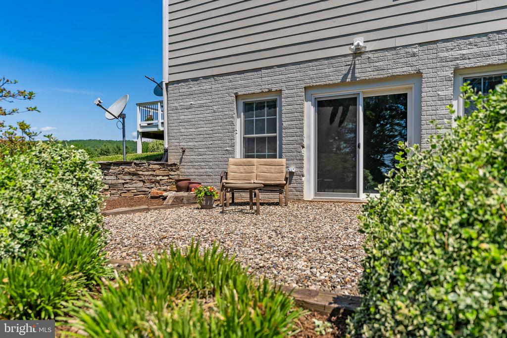 6272 BLACKWELL RD, WARRENTON, Virginia 20187, 6 Bedrooms Bedrooms, ,5 BathroomsBathrooms,Residential,6272 BLACKWELL RD,VAFQ2022178 MLS # VAFQ2022178 6272 BLACKWELL RD, WARRENTON, Virginia 20187, 6 Bedrooms Bedrooms, ,5 BathroomsBathrooms,Residential,6272 BLACKWELL RD,VAFQ2022178 MLS # VAFQ2022178