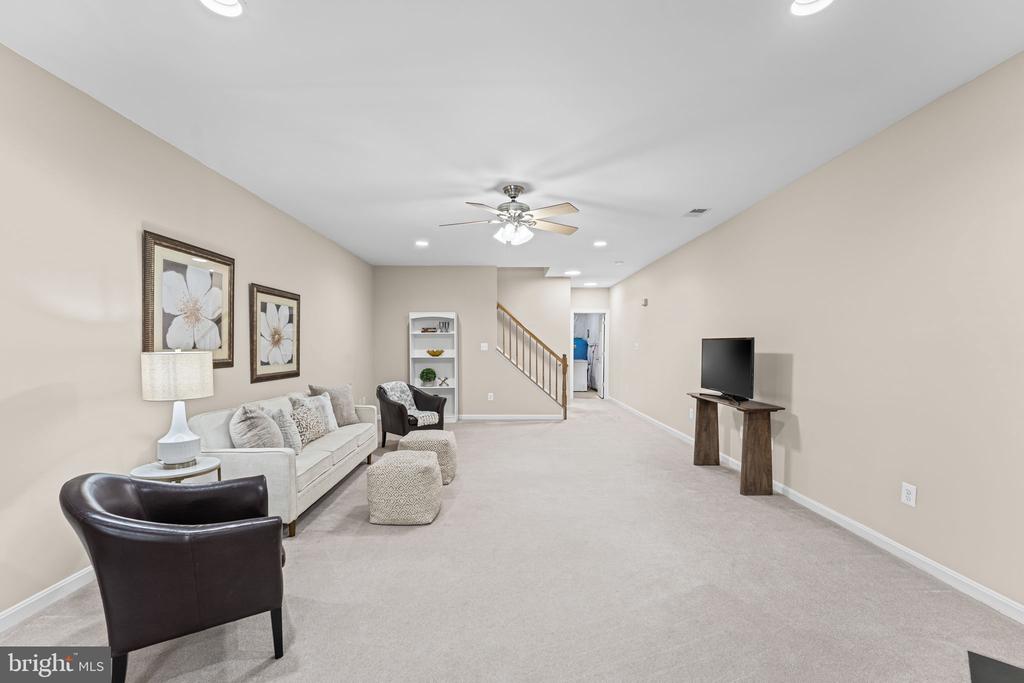 6272 BLACKWELL RD, WARRENTON, Virginia 20187, 6 Bedrooms Bedrooms, ,5 BathroomsBathrooms,Residential,6272 BLACKWELL RD,VAFQ2022178 MLS # VAFQ2022178 6272 BLACKWELL RD, WARRENTON, Virginia 20187, 6 Bedrooms Bedrooms, ,5 BathroomsBathrooms,Residential,6272 BLACKWELL RD,VAFQ2022178 MLS # VAFQ2022178