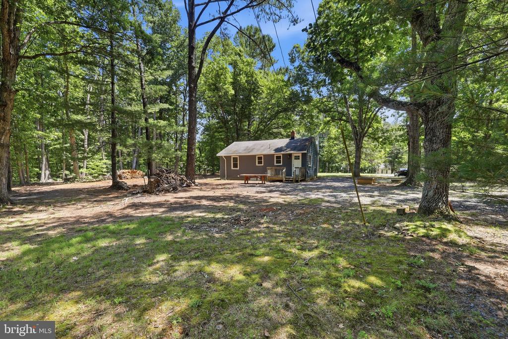483 HADEN MARTIN RD, PALMYRA, Virginia 22963, 2 Bedrooms Bedrooms, ,1 BathroomBathrooms,Residential,483 HADEN MARTIN RD,VAFN2000694 MLS # VAFN2000694 483 HADEN MARTIN RD, PALMYRA, Virginia 22963, 2 Bedrooms Bedrooms, ,1 BathroomBathrooms,Residential,483 HADEN MARTIN RD,VAFN2000694 MLS # VAFN2000694