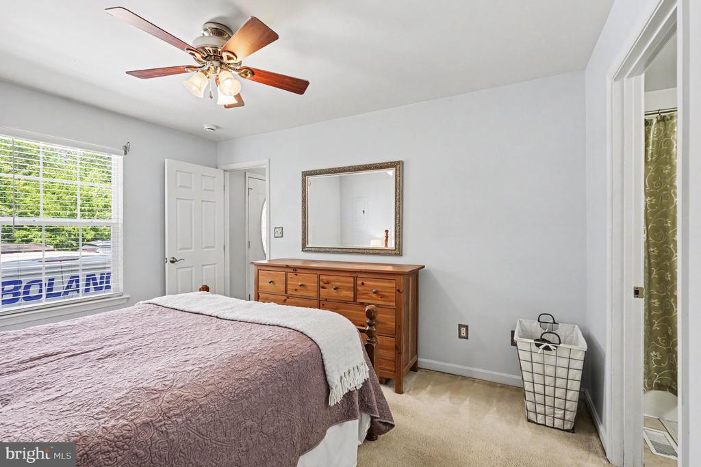 5718 LUCAS ST, FREDERICKSBURG, Virginia 22407, 3 Bedrooms Bedrooms, ,2 BathroomsBathrooms,Residential,5718 LUCAS ST,VASP2040574 MLS # VASP2040574