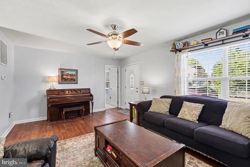 5718 LUCAS ST, FREDERICKSBURG, Virginia 22407, 3 Bedrooms Bedrooms, ,2 BathroomsBathrooms,Residential,5718 LUCAS ST,VASP2040574 MLS # VASP2040574