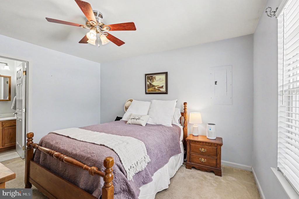5718 LUCAS ST, FREDERICKSBURG, Virginia 22407, 3 Bedrooms Bedrooms, ,2 BathroomsBathrooms,Residential,5718 LUCAS ST,VASP2040574 MLS # VASP2040574