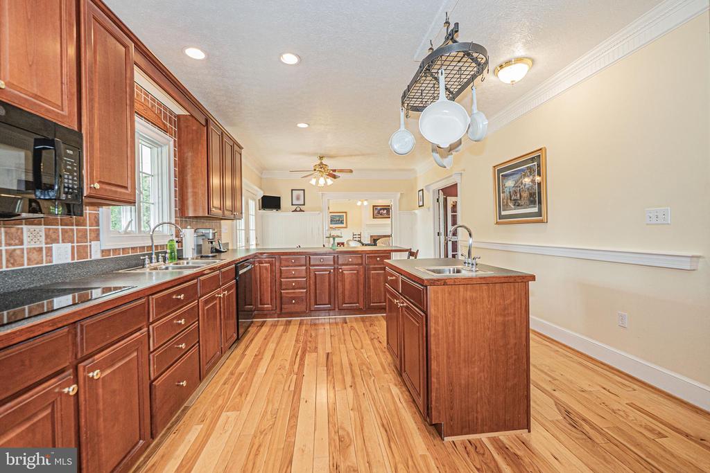 127 SMITH HERITAGE LN, BOSTON, Virginia 22713, 5 Bedrooms Bedrooms, ,4 BathroomsBathrooms,Residential,127 SMITH HERITAGE LN,VARP2002684 MLS # VARP2002684 127 SMITH HERITAGE LN, BOSTON, Virginia 22713, 5 Bedrooms Bedrooms, ,4 BathroomsBathrooms,Residential,127 SMITH HERITAGE LN,VARP2002684 MLS # VARP2002684