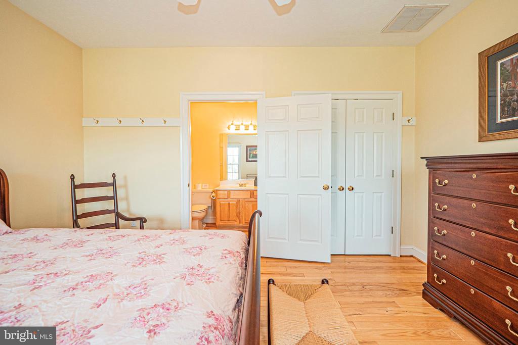 127 SMITH HERITAGE LN, BOSTON, Virginia 22713, 5 Bedrooms Bedrooms, ,4 BathroomsBathrooms,Residential,127 SMITH HERITAGE LN,VARP2002684 MLS # VARP2002684 127 SMITH HERITAGE LN, BOSTON, Virginia 22713, 5 Bedrooms Bedrooms, ,4 BathroomsBathrooms,Residential,127 SMITH HERITAGE LN,VARP2002684 MLS # VARP2002684
