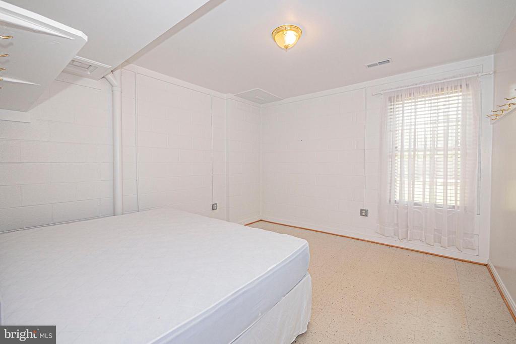 127 SMITH HERITAGE LN, BOSTON, Virginia 22713, 5 Bedrooms Bedrooms, ,4 BathroomsBathrooms,Residential,127 SMITH HERITAGE LN,VARP2002684 MLS # VARP2002684 127 SMITH HERITAGE LN, BOSTON, Virginia 22713, 5 Bedrooms Bedrooms, ,4 BathroomsBathrooms,Residential,127 SMITH HERITAGE LN,VARP2002684 MLS # VARP2002684