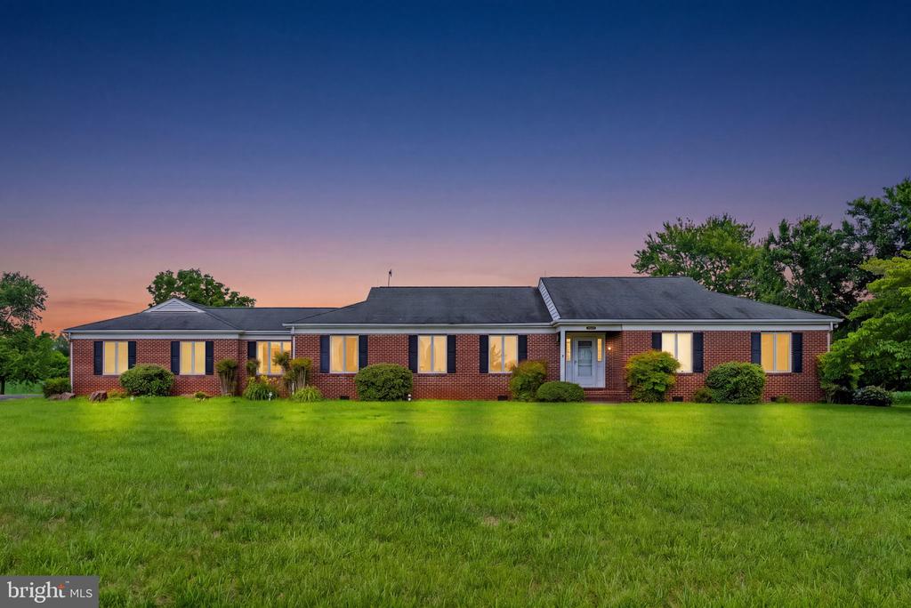 11889 CEMETERY RD, REMINGTON, Virginia 22734, 3 Bedrooms Bedrooms, ,2 BathroomsBathrooms,Residential,11889 CEMETERY RD,VAFQ2022476 MLS # VAFQ2022476