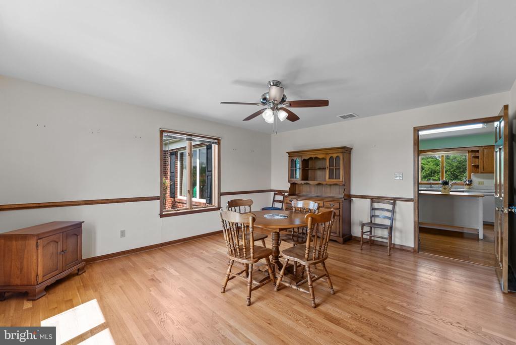 11889 CEMETERY RD, REMINGTON, Virginia 22734, 3 Bedrooms Bedrooms, ,2 BathroomsBathrooms,Residential,11889 CEMETERY RD,VAFQ2022476 MLS # VAFQ2022476