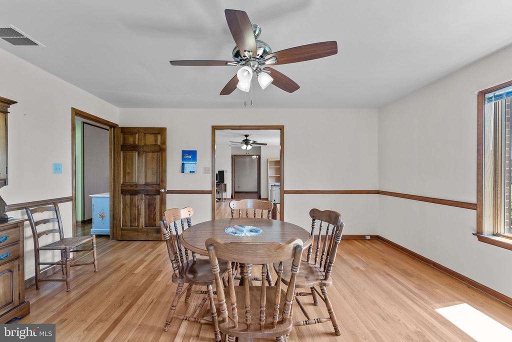 11889 CEMETERY RD, REMINGTON, Virginia 22734, 3 Bedrooms Bedrooms, ,2 BathroomsBathrooms,Residential,11889 CEMETERY RD,VAFQ2022476 MLS # VAFQ2022476