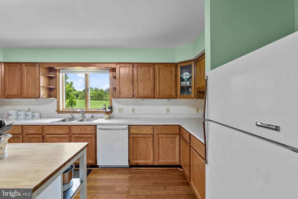 11889 CEMETERY RD, REMINGTON, Virginia 22734, 3 Bedrooms Bedrooms, ,2 BathroomsBathrooms,Residential,11889 CEMETERY RD,VAFQ2022476 MLS # VAFQ2022476