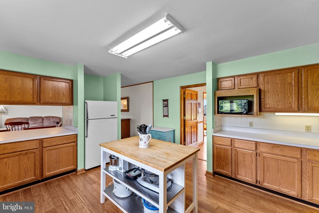 11889 CEMETERY RD, REMINGTON, Virginia 22734, 3 Bedrooms Bedrooms, ,2 BathroomsBathrooms,Residential,11889 CEMETERY RD,VAFQ2022476 MLS # VAFQ2022476