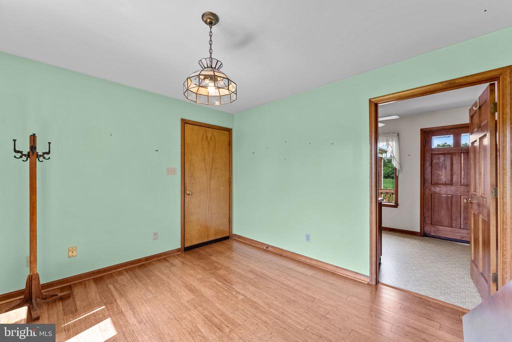 11889 CEMETERY RD, REMINGTON, Virginia 22734, 3 Bedrooms Bedrooms, ,2 BathroomsBathrooms,Residential,11889 CEMETERY RD,VAFQ2022476 MLS # VAFQ2022476