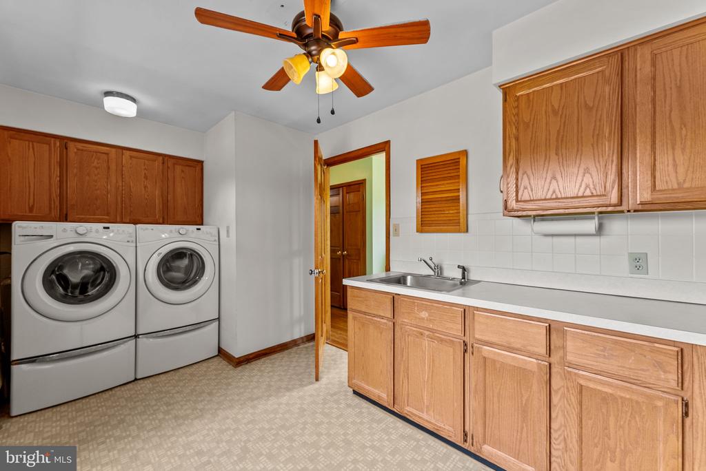11889 CEMETERY RD, REMINGTON, Virginia 22734, 3 Bedrooms Bedrooms, ,2 BathroomsBathrooms,Residential,11889 CEMETERY RD,VAFQ2022476 MLS # VAFQ2022476