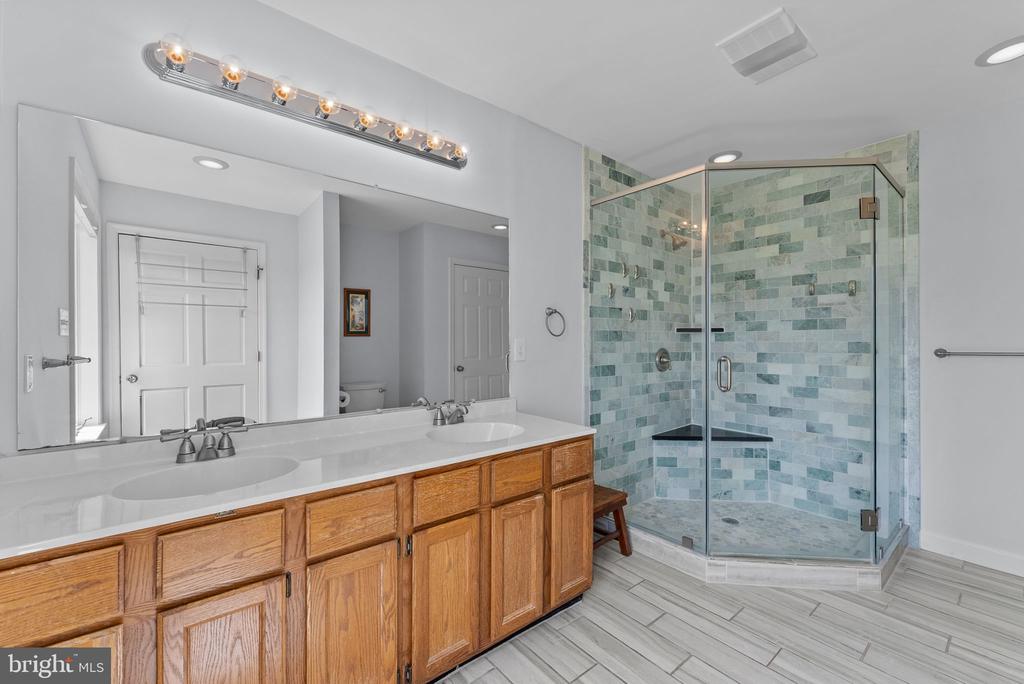 11889 CEMETERY RD, REMINGTON, Virginia 22734, 3 Bedrooms Bedrooms, ,2 BathroomsBathrooms,Residential,11889 CEMETERY RD,VAFQ2022476 MLS # VAFQ2022476