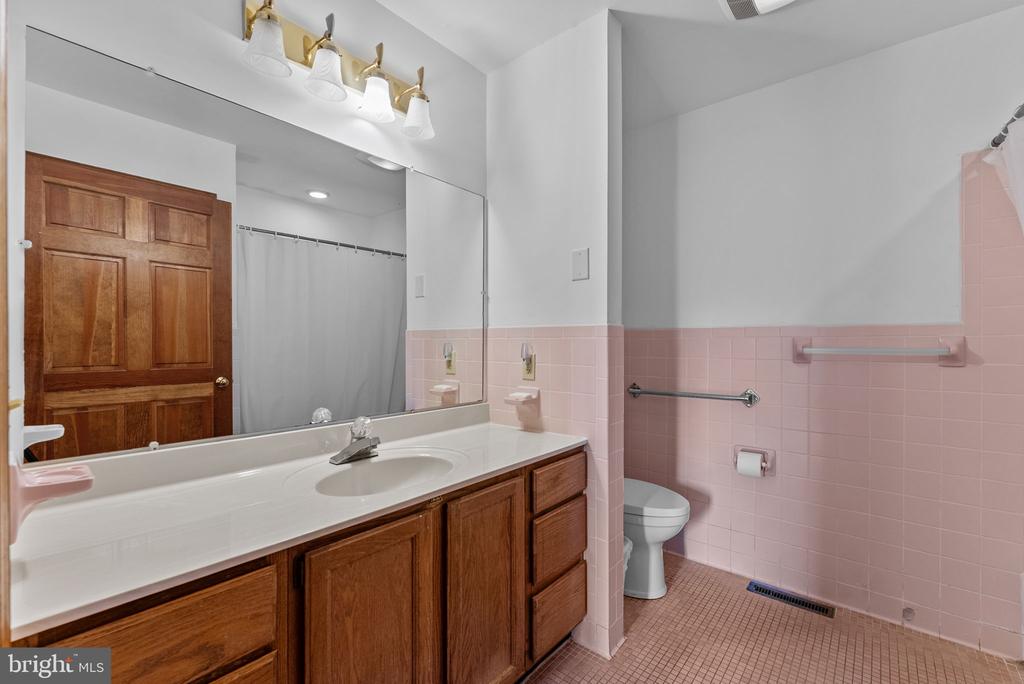 11889 CEMETERY RD, REMINGTON, Virginia 22734, 3 Bedrooms Bedrooms, ,2 BathroomsBathrooms,Residential,11889 CEMETERY RD,VAFQ2022476 MLS # VAFQ2022476