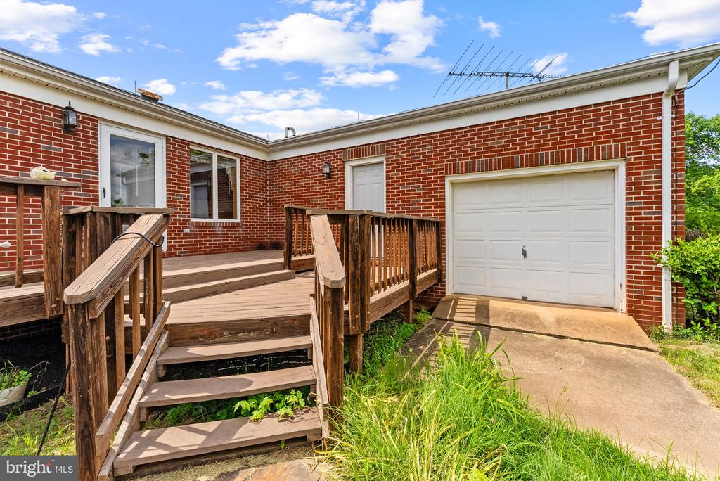 11889 CEMETERY RD, REMINGTON, Virginia 22734, 3 Bedrooms Bedrooms, ,2 BathroomsBathrooms,Residential,11889 CEMETERY RD,VAFQ2022476 MLS # VAFQ2022476