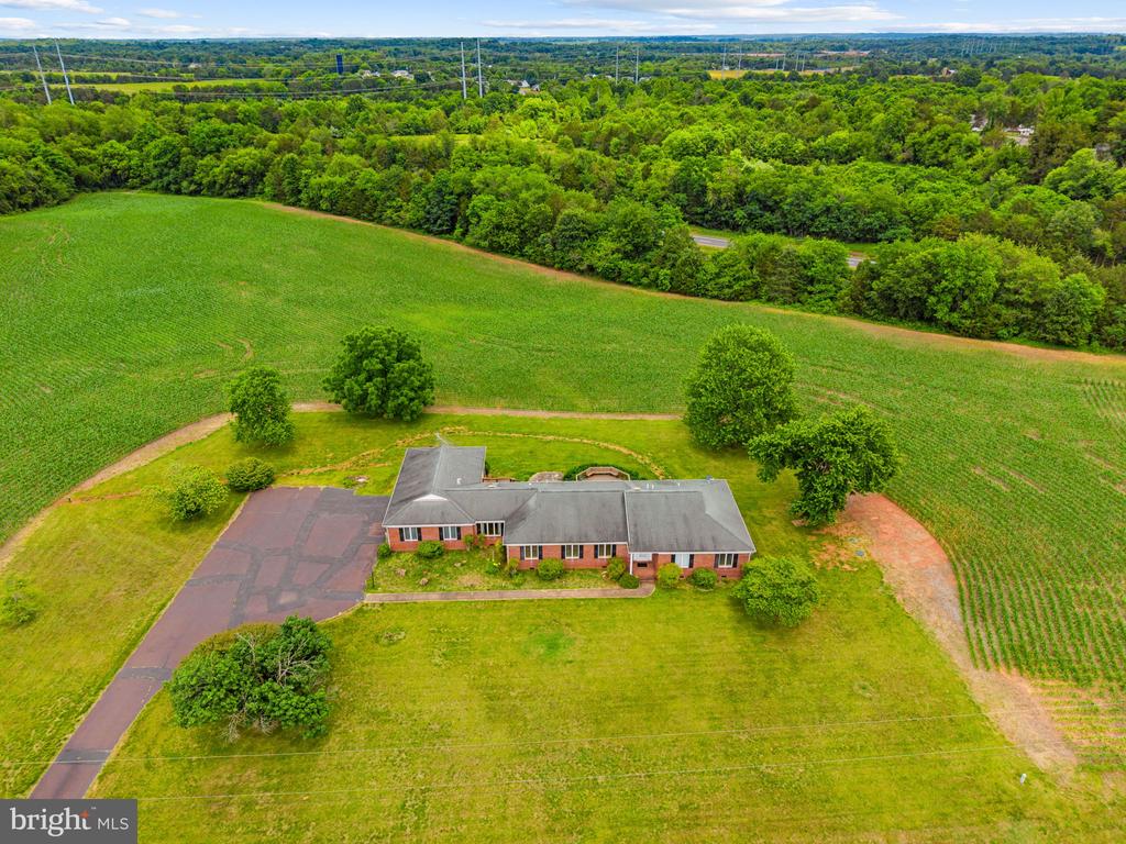 11889 CEMETERY RD, REMINGTON, Virginia 22734, 3 Bedrooms Bedrooms, ,2 BathroomsBathrooms,Residential,11889 CEMETERY RD,VAFQ2022476 MLS # VAFQ2022476