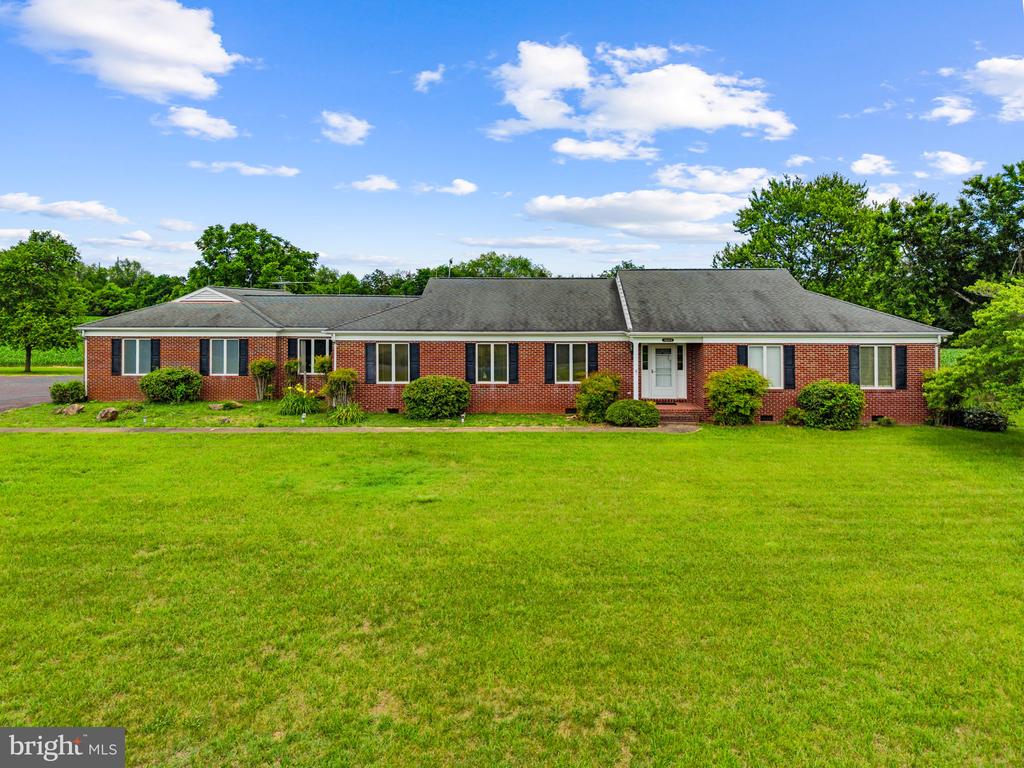 11889 CEMETERY RD, REMINGTON, Virginia 22734, 3 Bedrooms Bedrooms, ,2 BathroomsBathrooms,Residential,11889 CEMETERY RD,VAFQ2022476 MLS # VAFQ2022476