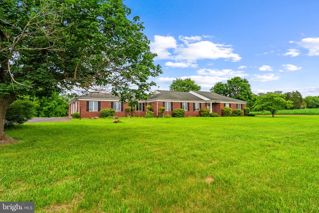 11889 CEMETERY RD, REMINGTON, Virginia 22734, 3 Bedrooms Bedrooms, ,2 BathroomsBathrooms,Residential,11889 CEMETERY RD,VAFQ2022476 MLS # VAFQ2022476