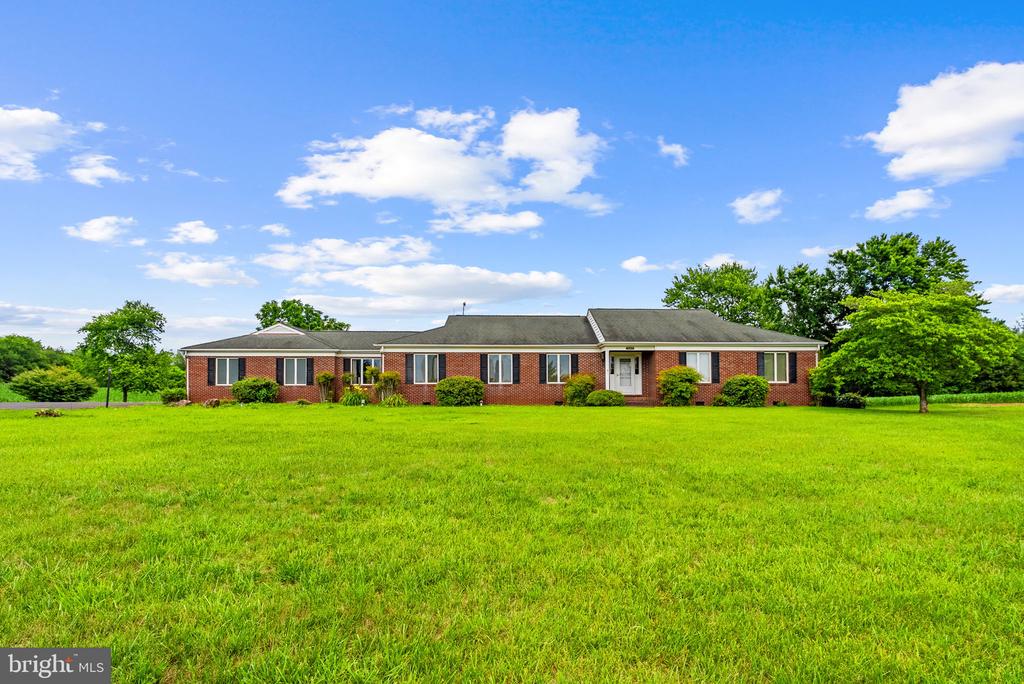 11889 CEMETERY RD, REMINGTON, Virginia 22734, 3 Bedrooms Bedrooms, ,2 BathroomsBathrooms,Residential,11889 CEMETERY RD,VAFQ2022476 MLS # VAFQ2022476