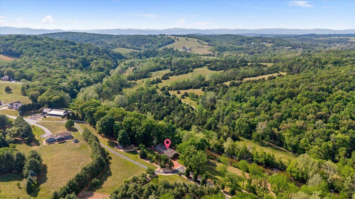 356 RIVER VIEW DR, VERONA, Virginia 24482, 4 Bedrooms Bedrooms, ,3 BathroomsBathrooms,Residential,356 RIVER VIEW DR,677637 MLS # 677637 356 RIVER VIEW DR, VERONA, Virginia 24482, 4 Bedrooms Bedrooms, ,3 BathroomsBathrooms,Residential,356 RIVER VIEW DR,677637 MLS # 677637
