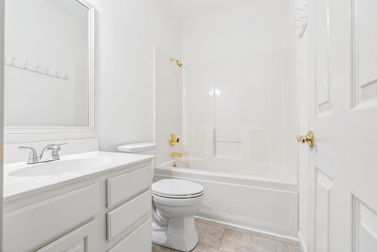 609 LIME KILN DR, ROCKINGHAM, Virginia 22802, 5 Bedrooms Bedrooms, ,4 BathroomsBathrooms,Residential,609 LIME KILN DR,678255 MLS # 678255 609 LIME KILN DR, ROCKINGHAM, Virginia 22802, 5 Bedrooms Bedrooms, ,4 BathroomsBathrooms,Residential,609 LIME KILN DR,678255 MLS # 678255