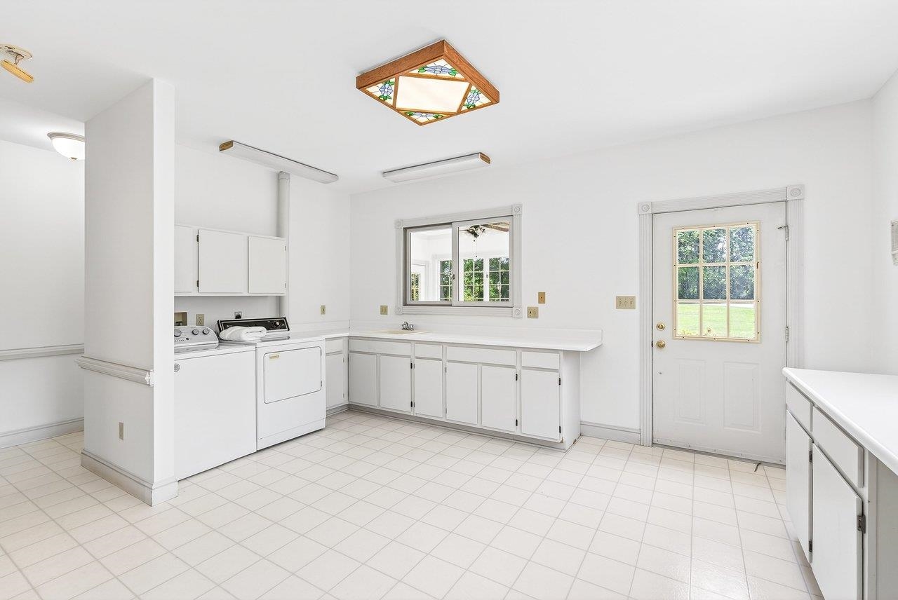 609 LIME KILN DR, ROCKINGHAM, Virginia 22802, 5 Bedrooms Bedrooms, ,4 BathroomsBathrooms,Residential,609 LIME KILN DR,678255 MLS # 678255 609 LIME KILN DR, ROCKINGHAM, Virginia 22802, 5 Bedrooms Bedrooms, ,4 BathroomsBathrooms,Residential,609 LIME KILN DR,678255 MLS # 678255