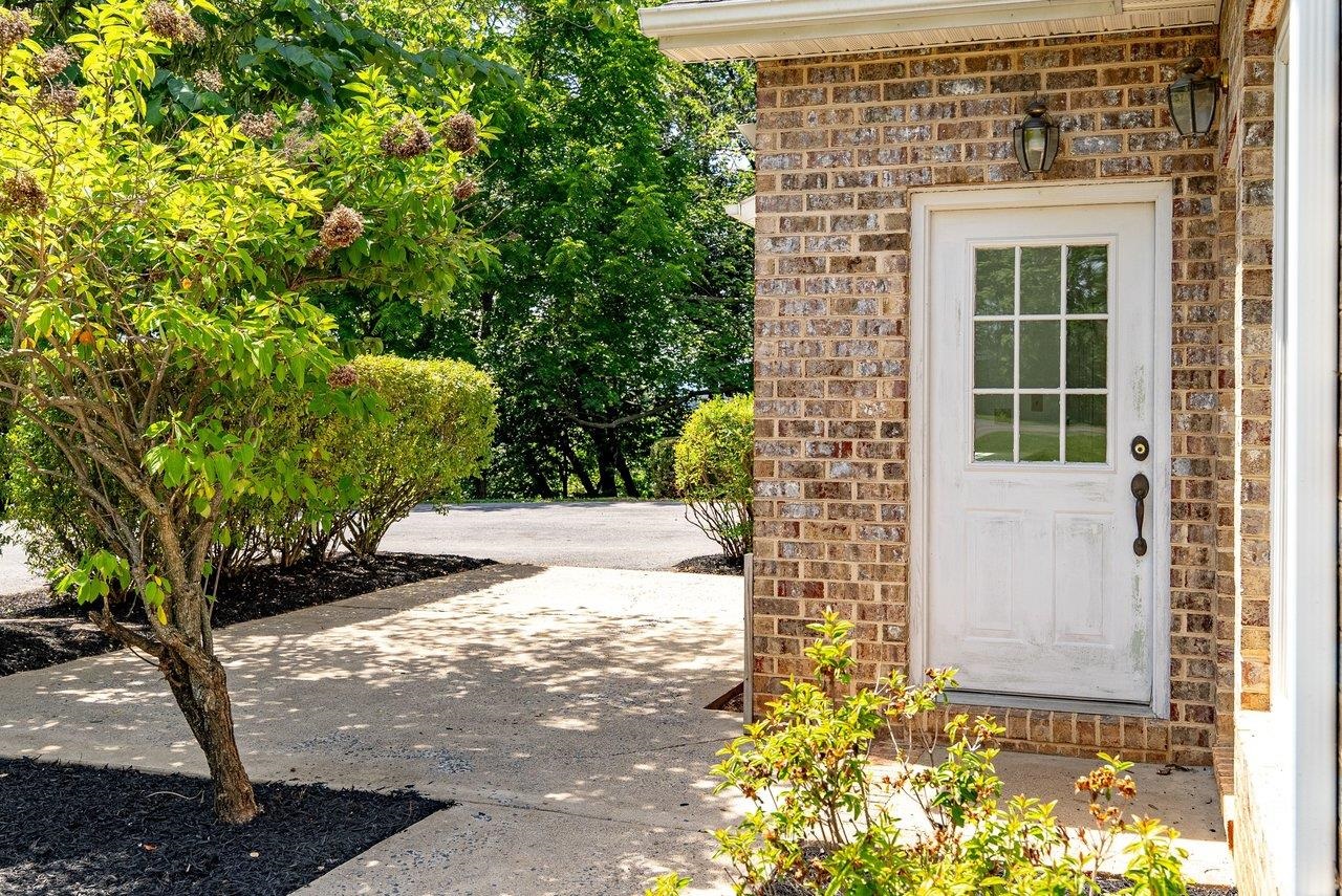 609 LIME KILN DR, ROCKINGHAM, Virginia 22802, 5 Bedrooms Bedrooms, ,4 BathroomsBathrooms,Residential,609 LIME KILN DR,678255 MLS # 678255 609 LIME KILN DR, ROCKINGHAM, Virginia 22802, 5 Bedrooms Bedrooms, ,4 BathroomsBathrooms,Residential,609 LIME KILN DR,678255 MLS # 678255