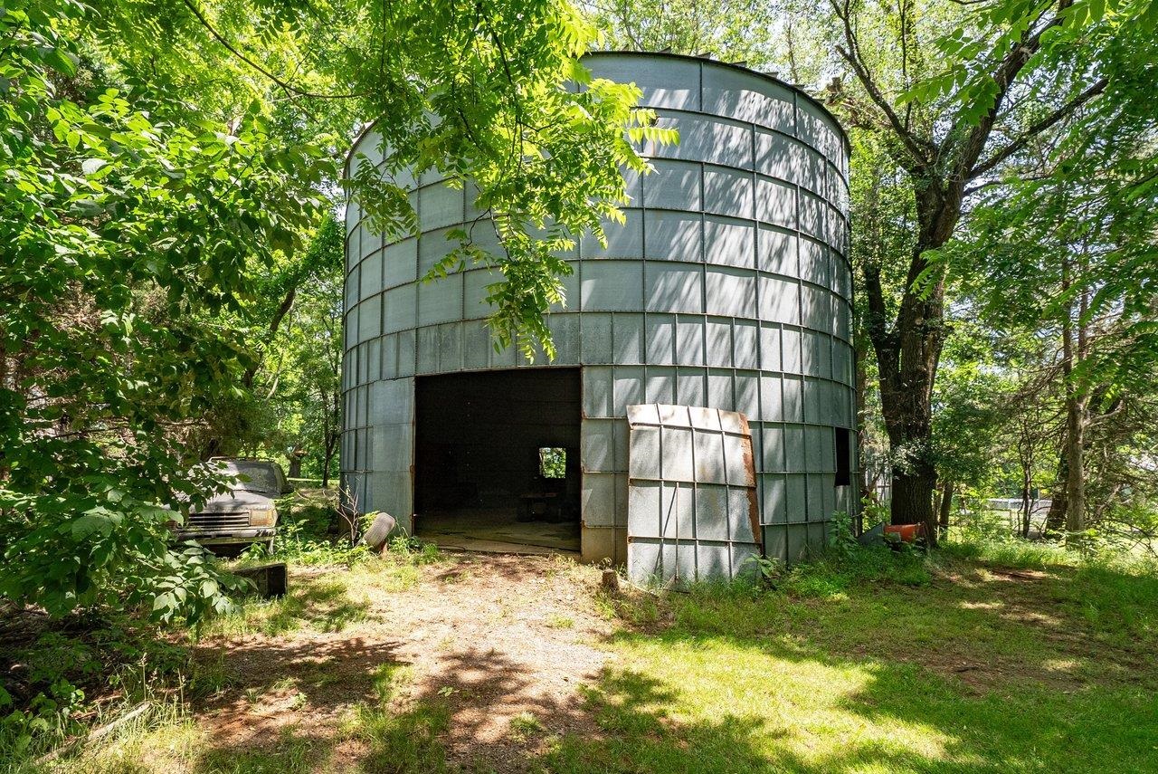 609 LIME KILN DR, ROCKINGHAM, Virginia 22802, 5 Bedrooms Bedrooms, ,4 BathroomsBathrooms,Residential,609 LIME KILN DR,678255 MLS # 678255 609 LIME KILN DR, ROCKINGHAM, Virginia 22802, 5 Bedrooms Bedrooms, ,4 BathroomsBathrooms,Residential,609 LIME KILN DR,678255 MLS # 678255