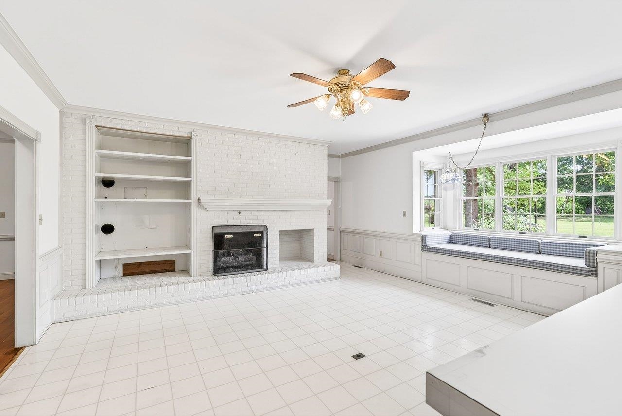 609 LIME KILN DR, ROCKINGHAM, Virginia 22802, 5 Bedrooms Bedrooms, ,4 BathroomsBathrooms,Residential,609 LIME KILN DR,678255 MLS # 678255 609 LIME KILN DR, ROCKINGHAM, Virginia 22802, 5 Bedrooms Bedrooms, ,4 BathroomsBathrooms,Residential,609 LIME KILN DR,678255 MLS # 678255