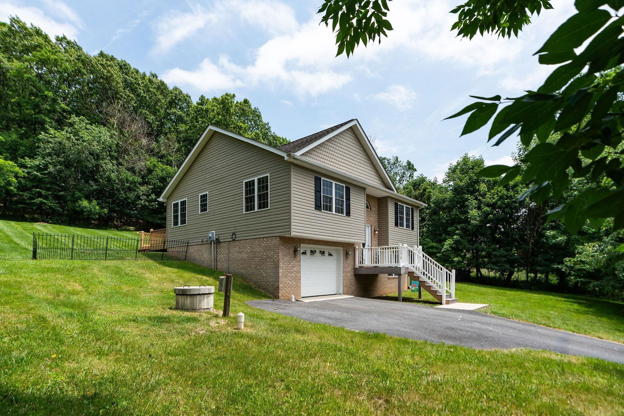2275 RAPHINE RD, RAPHINE, Virginia 24472, 3 Bedrooms Bedrooms, ,3 BathroomsBathrooms,Residential,2275 RAPHINE RD,678256 MLS # 678256 2275 RAPHINE RD, RAPHINE, Virginia 24472, 3 Bedrooms Bedrooms, ,3 BathroomsBathrooms,Residential,2275 RAPHINE RD,678256 MLS # 678256