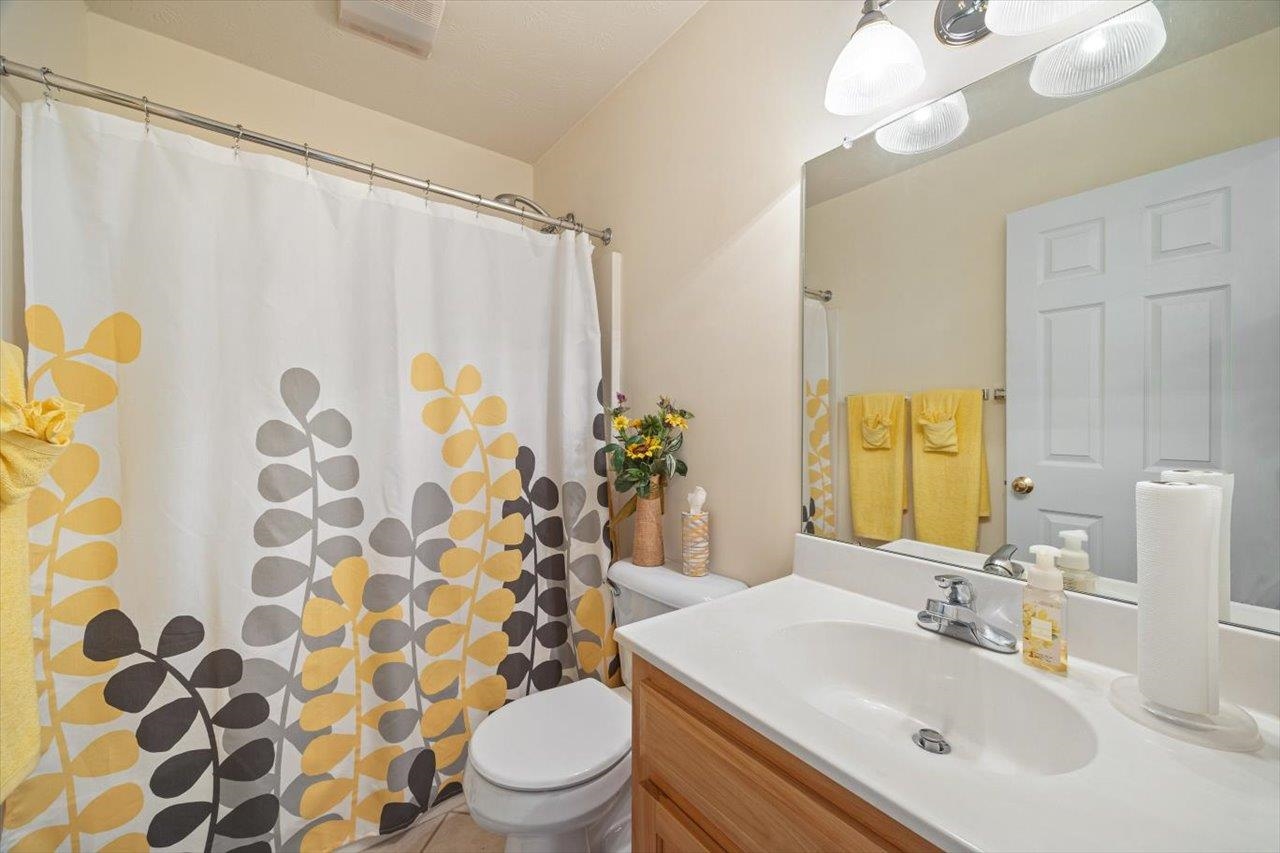 35 HICKORY NUT LN, STAUNTON, Virginia 24401, 3 Bedrooms Bedrooms, ,2 BathroomsBathrooms,Residential,35 HICKORY NUT LN,678263 MLS # 678263 35 HICKORY NUT LN, STAUNTON, Virginia 24401, 3 Bedrooms Bedrooms, ,2 BathroomsBathrooms,Residential,35 HICKORY NUT LN,678263 MLS # 678263