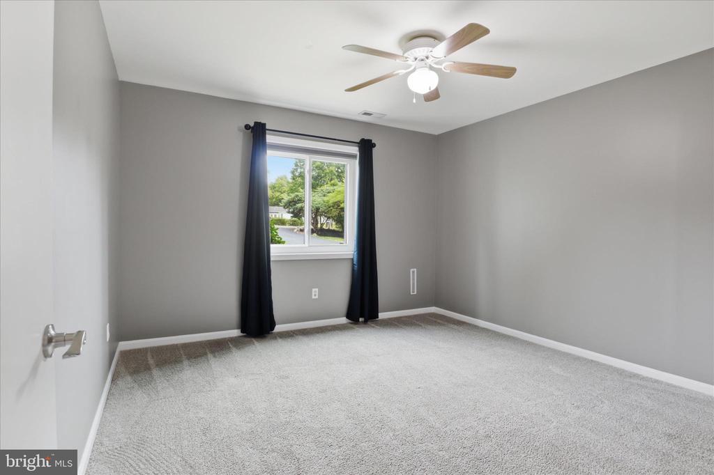 7264 TWILIGHT CT, WARRENTON, Virginia 20187, 4 Bedrooms Bedrooms, ,3 BathroomsBathrooms,Residential,7264 TWILIGHT CT,VAFQ2022296 MLS # VAFQ2022296