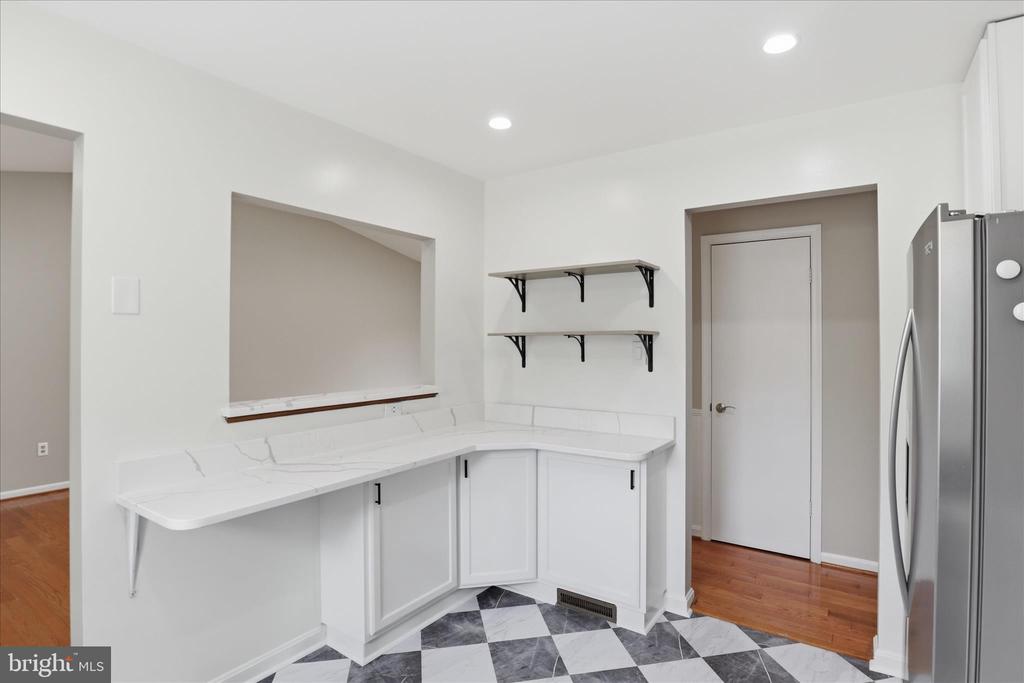 7264 TWILIGHT CT, WARRENTON, Virginia 20187, 4 Bedrooms Bedrooms, ,3 BathroomsBathrooms,Residential,7264 TWILIGHT CT,VAFQ2022296 MLS # VAFQ2022296