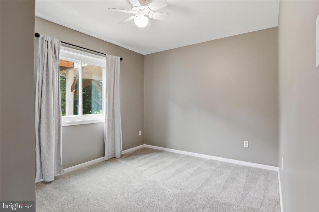 7264 TWILIGHT CT, WARRENTON, Virginia 20187, 4 Bedrooms Bedrooms, ,3 BathroomsBathrooms,Residential,7264 TWILIGHT CT,VAFQ2022296 MLS # VAFQ2022296