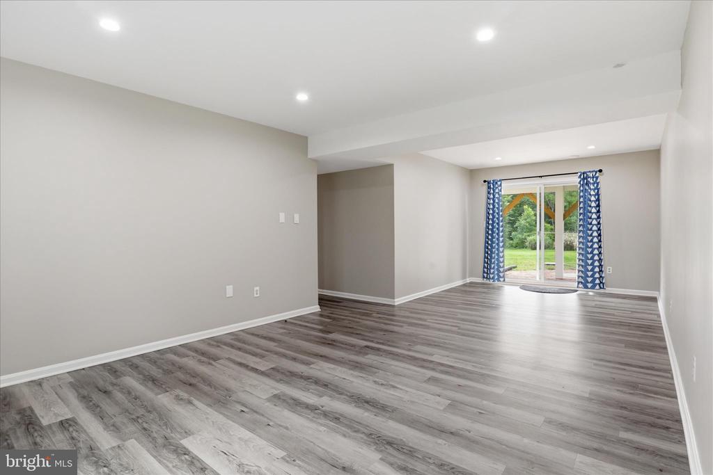 7264 TWILIGHT CT, WARRENTON, Virginia 20187, 4 Bedrooms Bedrooms, ,3 BathroomsBathrooms,Residential,7264 TWILIGHT CT,VAFQ2022296 MLS # VAFQ2022296