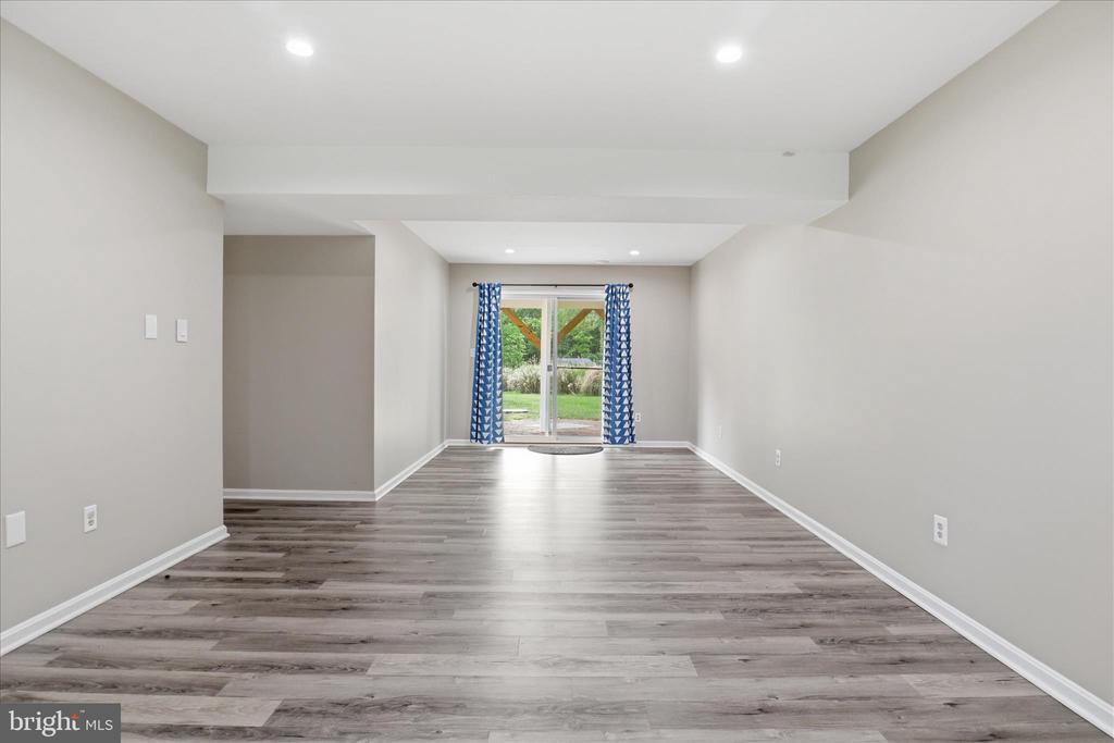 7264 TWILIGHT CT, WARRENTON, Virginia 20187, 4 Bedrooms Bedrooms, ,3 BathroomsBathrooms,Residential,7264 TWILIGHT CT,VAFQ2022296 MLS # VAFQ2022296