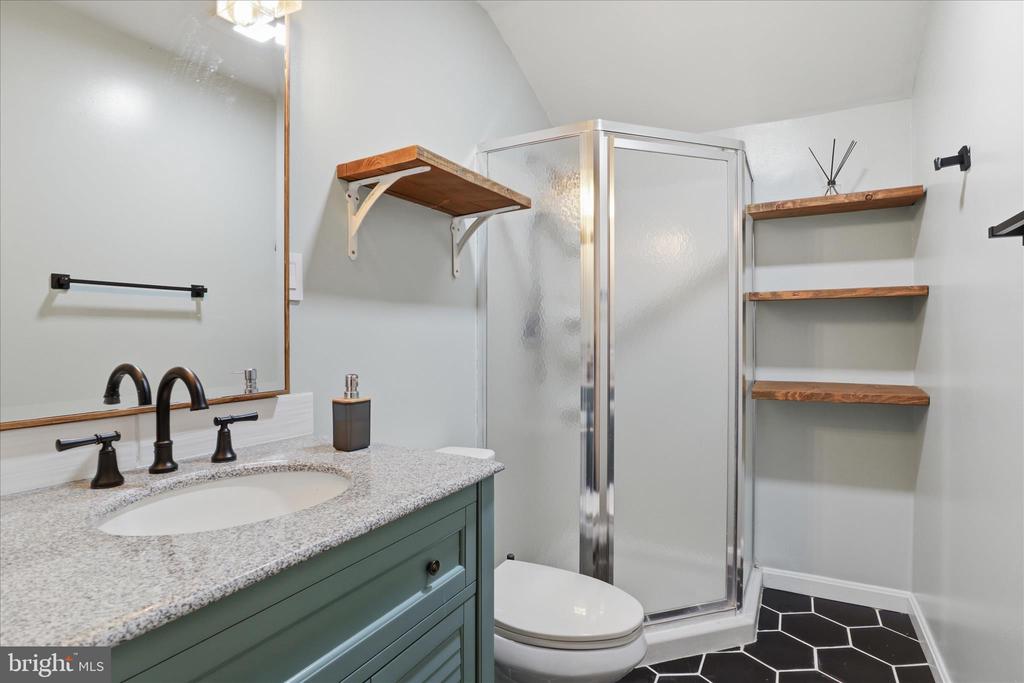 7264 TWILIGHT CT, WARRENTON, Virginia 20187, 4 Bedrooms Bedrooms, ,3 BathroomsBathrooms,Residential,7264 TWILIGHT CT,VAFQ2022296 MLS # VAFQ2022296