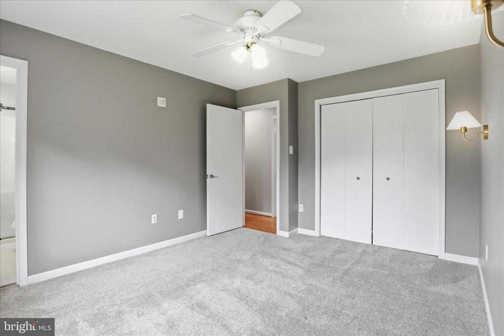 7264 TWILIGHT CT, WARRENTON, Virginia 20187, 4 Bedrooms Bedrooms, ,3 BathroomsBathrooms,Residential,7264 TWILIGHT CT,VAFQ2022296 MLS # VAFQ2022296