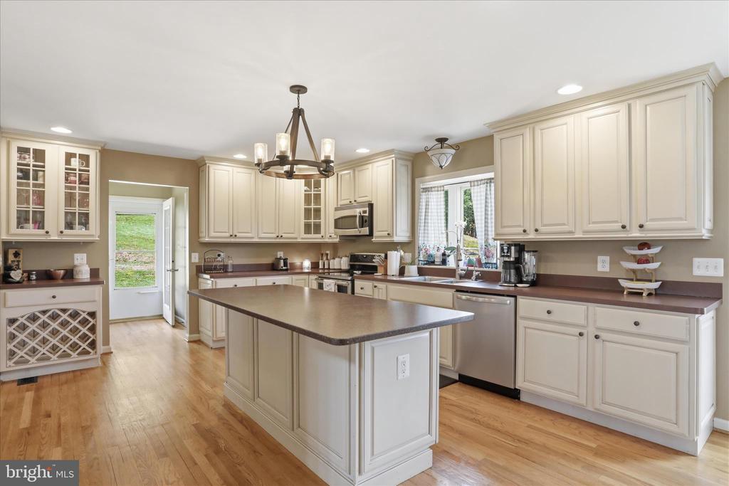 59 HARRY SETTLE RD, CASTLETON, Virginia 22716, 4 Bedrooms Bedrooms, ,2 BathroomsBathrooms,Residential,59 HARRY SETTLE RD,VARP2002682 MLS # VARP2002682 59 HARRY SETTLE RD, CASTLETON, Virginia 22716, 4 Bedrooms Bedrooms, ,2 BathroomsBathrooms,Residential,59 HARRY SETTLE RD,VARP2002682 MLS # VARP2002682