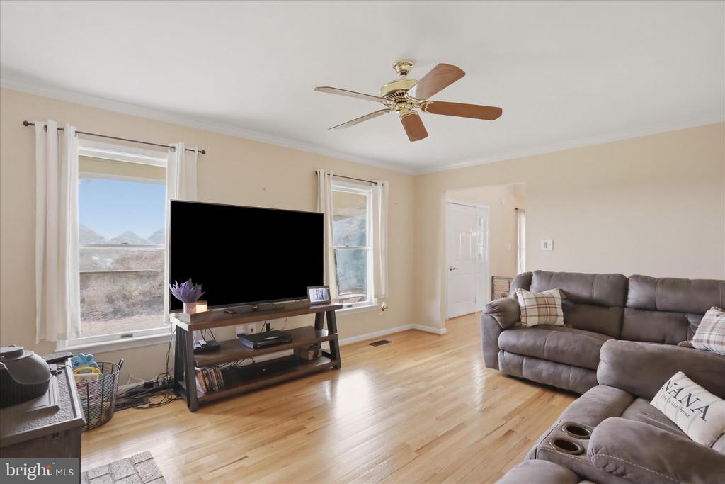 59 HARRY SETTLE RD, CASTLETON, Virginia 22716, 4 Bedrooms Bedrooms, ,2 BathroomsBathrooms,Residential,59 HARRY SETTLE RD,VARP2002682 MLS # VARP2002682 59 HARRY SETTLE RD, CASTLETON, Virginia 22716, 4 Bedrooms Bedrooms, ,2 BathroomsBathrooms,Residential,59 HARRY SETTLE RD,VARP2002682 MLS # VARP2002682