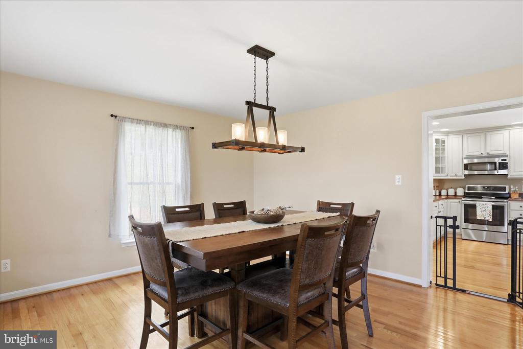 59 HARRY SETTLE RD, CASTLETON, Virginia 22716, 4 Bedrooms Bedrooms, ,2 BathroomsBathrooms,Residential,59 HARRY SETTLE RD,VARP2002682 MLS # VARP2002682 59 HARRY SETTLE RD, CASTLETON, Virginia 22716, 4 Bedrooms Bedrooms, ,2 BathroomsBathrooms,Residential,59 HARRY SETTLE RD,VARP2002682 MLS # VARP2002682